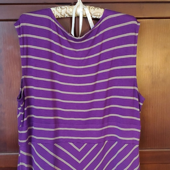 MaxiDress - Picture 5 of 9